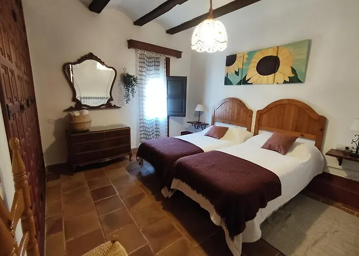 La Antigua Feriehus Linares de Mora